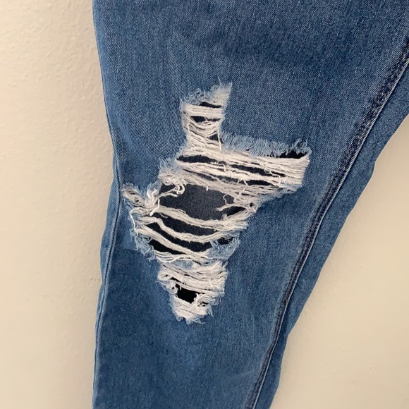 Jeans - Picture 2 of 3